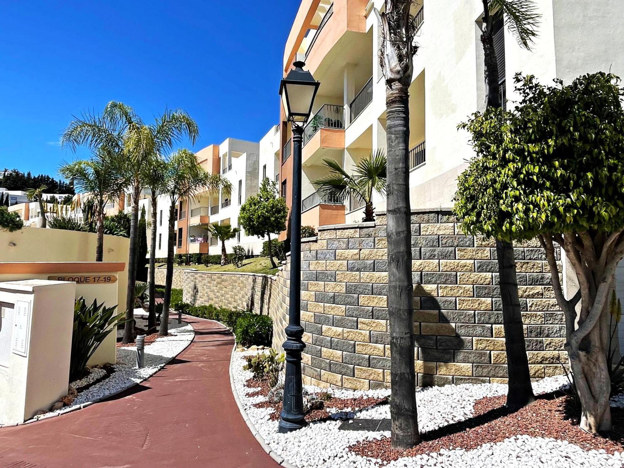 Spectacular Views - Luxury Apartment In Resort - Marbella Hills Exterior photo